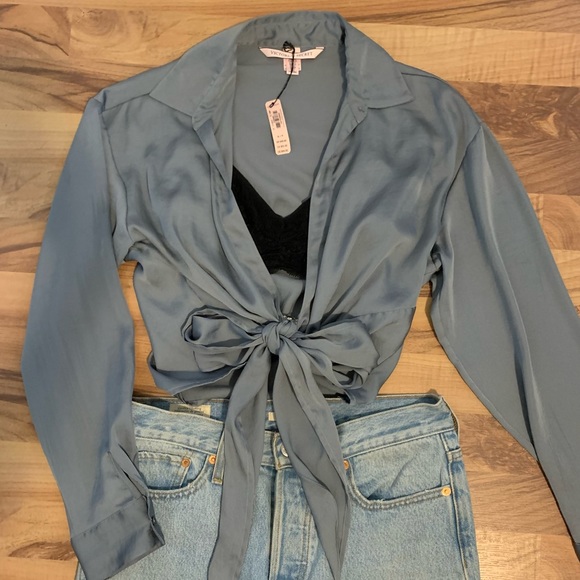 Victoria’s Secret Satin Feel Tie Blouse - Picture 1 of 3
